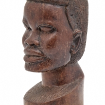 ראש אפריקאי מרשים מגולף בעבודת יד