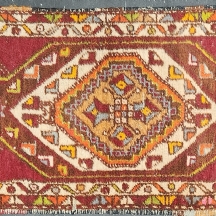 שטיח מסורתי בעבודת יד עשוי צמר טבעי