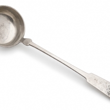 מצקת מרק שוויצרית גדולה עתיקה ויפה, עשויה כסף 875, חתומה, 1880-1930 בקירוב