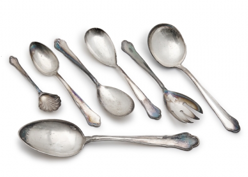 לוט של פרטי סכו"ם כסף גרמנים שונים, חתומים עשויים כסף '800'