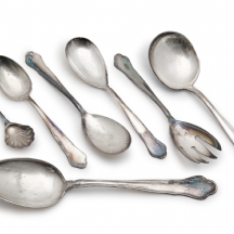 לוט של פרטי סכו"ם כסף גרמנים שונים, חתומים עשויים כסף '800'