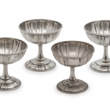 ארבעה גביעי לפתן גרמנים עשויים כסף, מתוצרת: ג'וזף ארנולד (Josef Arnold) מהמבורג