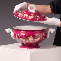 כלי פורצלן רוסי עתיק וגדול למרק מתוצרת גארדנר (Gardner porcelain) חתום