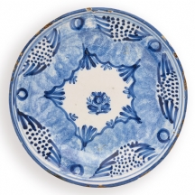 צלחת מיוליקה ספרדית עתיקה, מהמאה ה-19 מאיזור העיר ולנסיה (ספרד)