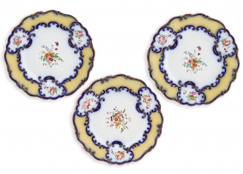 שלוש צלחות פורצלן אנגליות עתיקות, מהמאה ה-19