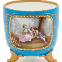 עציץ פורצלן צרפתי עתיק בסנגון סוורה sevres, חתום