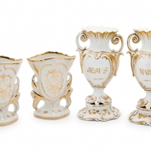 שני זוגות אגרטלי פורצלן צרפתים עתיקים מתוצרת מפעלי 'Old Paris'