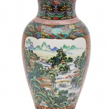 כד פורצלן סיני, "משפחה ירוקה" (famille verte) חתום