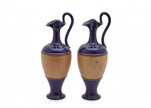 זוג אגרטלים אנגליים עתיקים, מתוצרת רויאל דולטון (Royal Doulton), חתומים