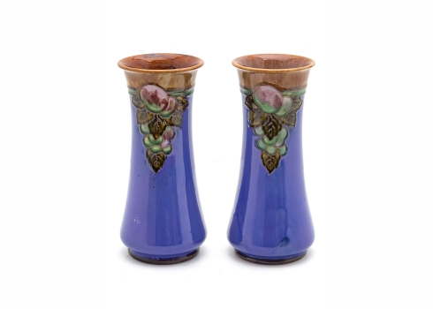 זוג אגרטלי קרמיקה אנגליים, מתוצרת רויאל דולטון 'Royal Doulton'