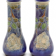 זוג אגרטלי קרמיקה אנגליים עתיקים מתוצרת רויאל דולטון Royal Doulton