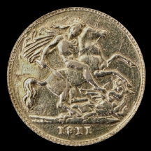 מטבע חצי סובירין עשוי זהב צהוב 22 קראט