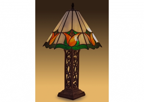 מנורת שולחן בסגנון טיפאני עשויה ויטראז’ בדוגמת פרחים