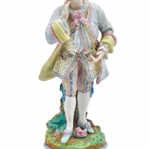 פסל פורצלן צרפתי עתיק וגדול, בדמות אציל, מעוטר בצביעת יד, 1880-1890 בקירוב