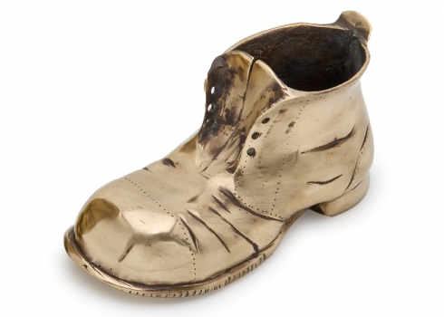 פסלון דקורטיבי בצורת נעל, עשוי ברונזה מלאה