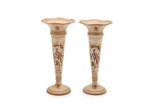 זוג כדי חרס אנגלים ויקטוריאניים עתיקים תוצרת קראון דבון (Crown Devon), חתומים