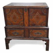 שידה אנגלית עתיקה מהתקופה הג'ורג'יאנית (1714-1837)