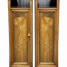 זוג רהיטים מתקופת סגנון האר דקו, עשויים עץ מגולף 1920-1935 בקירוב