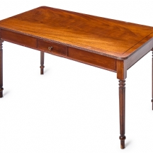 שולחן סלוני / קפה עשוי עץ