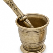 מכתש עתיק ועלי תואם