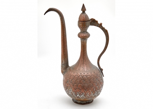 אפטבה עתיקה עשויה נחושת, שאריות ציפוי בדיל המאה ה־19