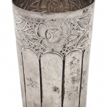 כוס קידוש עשויה כסף 925, חתומה, מעוטרת ונושאת מונוגרם א.כ