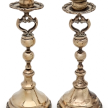 זוג פמוטי כסף כבדים, עשויים כסף 'סטרלינג' (925), חתומים