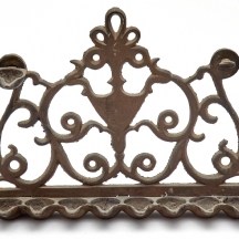 חנוכייה בסגנון עתיק עשויה יציקת פליז