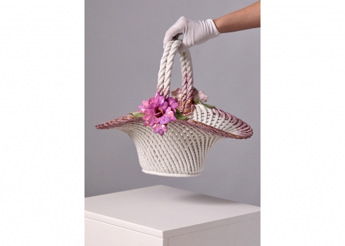 סלסלת פרחים גדולה מפורצלן קפודימונטה 'Capodimonte' - בסגנון קלאסי עשיר