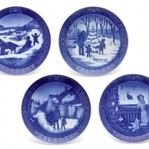 ארבע צלחות חג המולד תוצרת 'רויאל קופנהגן'  'Royal Copenhagen'