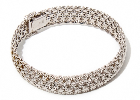 צמיד עשוי זהב לבן 18 קארט חתום 750