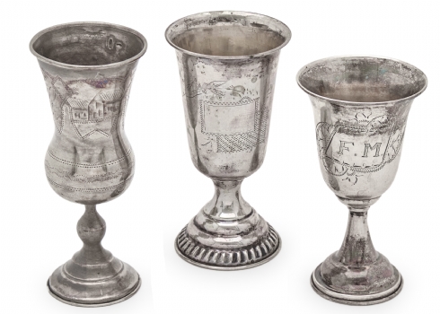 שלושה גביעי כסף לקידוש יצרנים ודגמים שונים חתומים