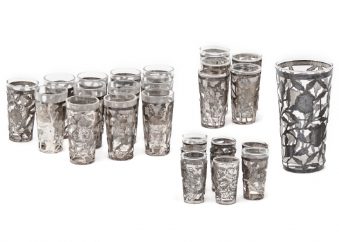 25 מחזיקי כוסות מקסיקנים בגדלים שונים, עשויים כסף 'סטרלינג' (925), חתומים