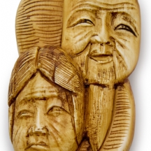 נטסקה עתיק עשוי חומר לבן יוקרתי מגולף בעבודת יד, חתום