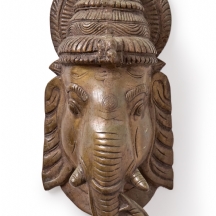 פסל הודי עשוי פליז יצוק המתאר את האל גאנש עם העכבר בן לווייתו המסורתי וסמלו