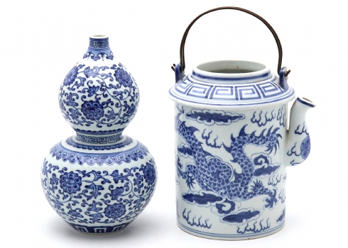 זוג כלי פורצלן סיניים כחול לבן