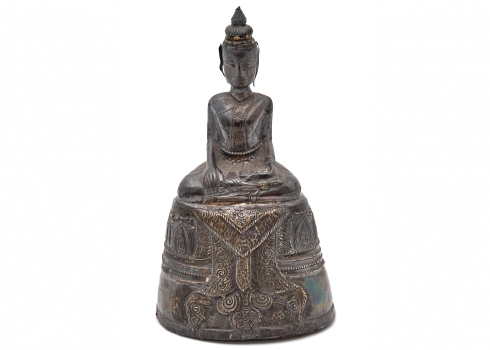 פסל כסף שולחני קמבודי עתיק עשוי בעבודת 'רפוסה' 'Repousse'