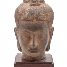 קישוט שולחני בסגנון חמרי 'Khmer' קמבודי עשוי יציקת אבן על בסיס עץ