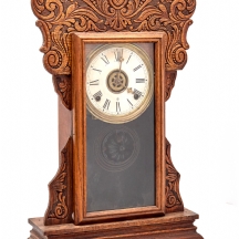 שעון קמין אמריקאי עתיק מסוג 'ג'ינג'רברד' 'Gingerbread Clock'