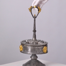 מעמד שולחני גדול ומפואר לרטבים ותבלינים 'Cruet set'