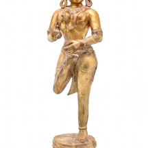 פסל הודי בתנוחת חצי לוטוס עשוי פליז