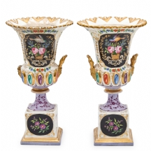 זוג אגרטלי פורצלן צרפתיים עתיקים גדולים ואיכותיים במיוחד