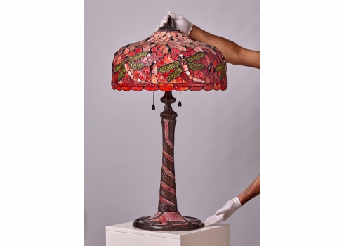 מנורה חשמלית בסגנון טיפאני מרשימה וגדולה במיוחד