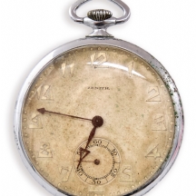 שעון כיס מתוצרת חברת 'זניט' 'Zenith' עשוי מתכת מצופה כרום