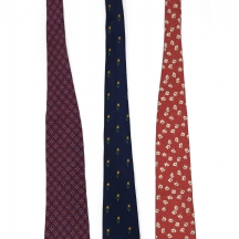 3 עניבות משי תוצרת ארמני 'Armani', ולנטינו 'Valentino' ופינק 'Pink'