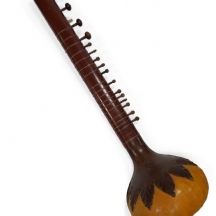 סיטאר הודי ישן ואיכותי, כלי מרכזי במוזיקה הקלאסית ההודית