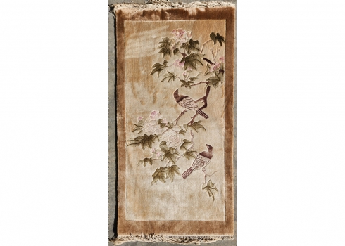 שטיח משי סיני וינטג' – ציפורים ופריחת אדמונית