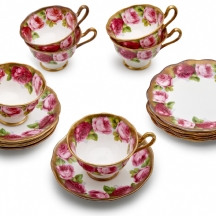 סט תה תוצרת רויאל אלברט (Royal Albert) דגם Old English Rose