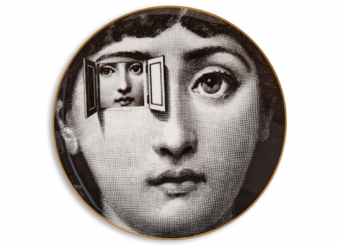 צלחת פורצלן Rosenthal x Fornasetti – סדרת “Temi e Variazioni”