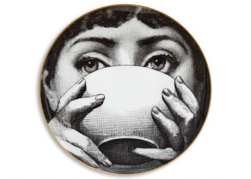 צלחת פורצלן Rosenthal x Fornasetti – סדרת “Temi e Variazioni”